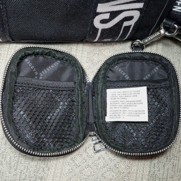 Steve Madden Bwebber Convertible Crossbody Bag - Picture 15 of 16